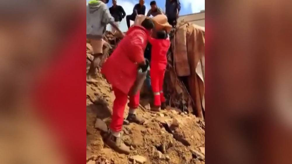 Libya'daki sel felaketinde can kaybı 6 bine yükseldi - Resim: 44